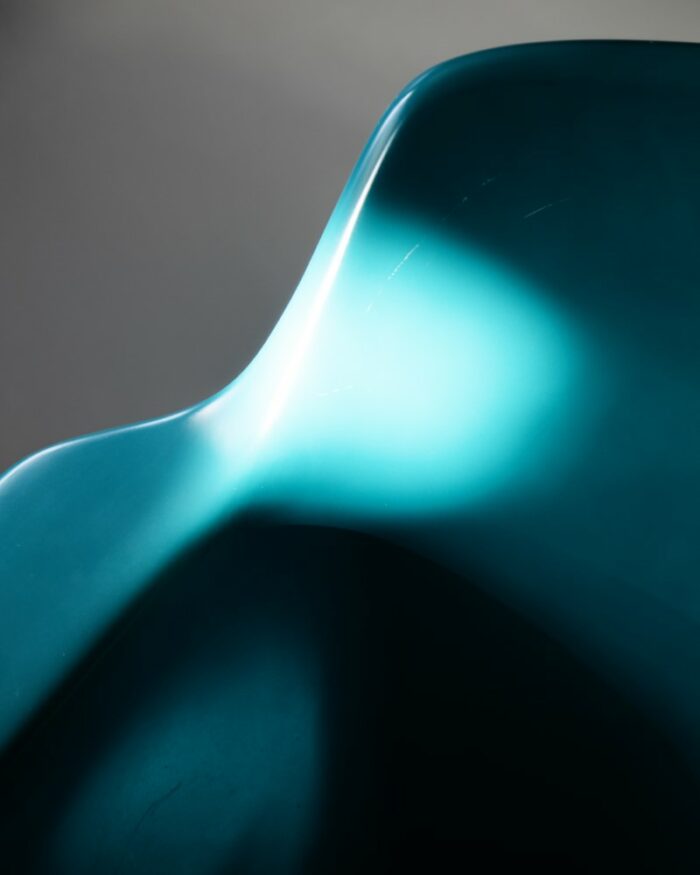 Fauteuil vampire de Pierre Guariche – Image 4