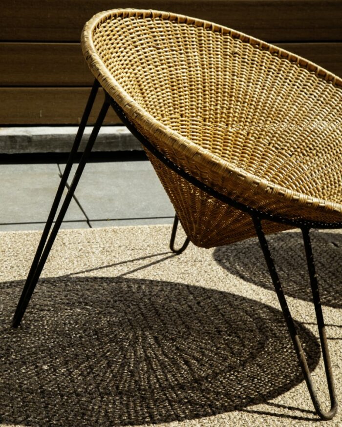 Série de 4 Fauteuils coquille en rotin – 1950 – Image 3