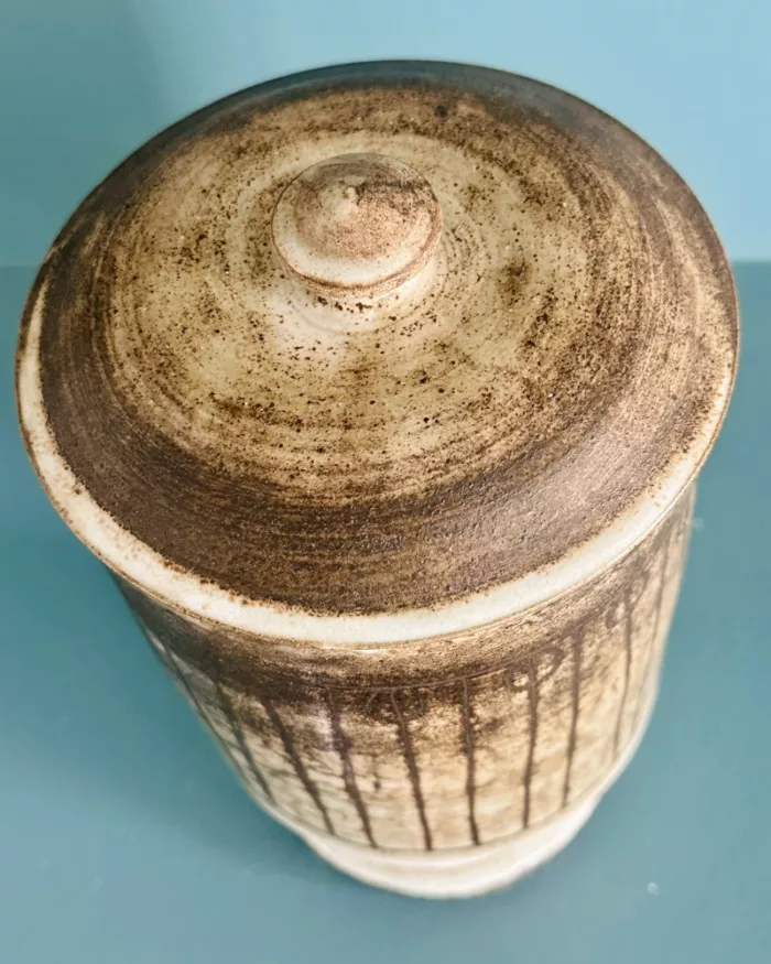 Grand pot couvert en céramique - Pouchain – Image 5